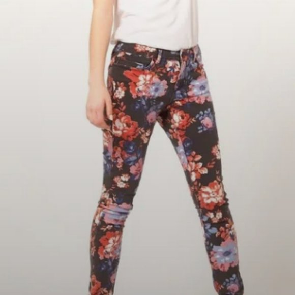 🌺Floral pattern skinny jeans🌺 - Picture 5 of 5